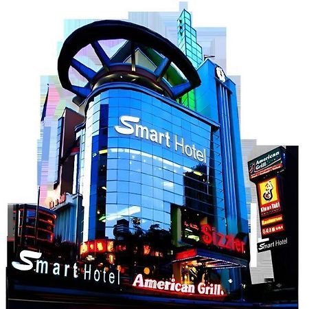 Smart Hotel Thamrin Джакарта Екстер'єр фото