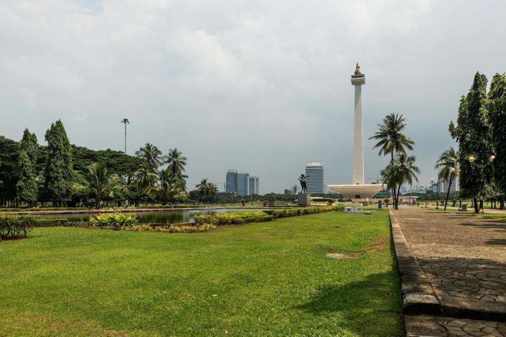 Smart Hotel Thamrin Джакарта Екстер'єр фото