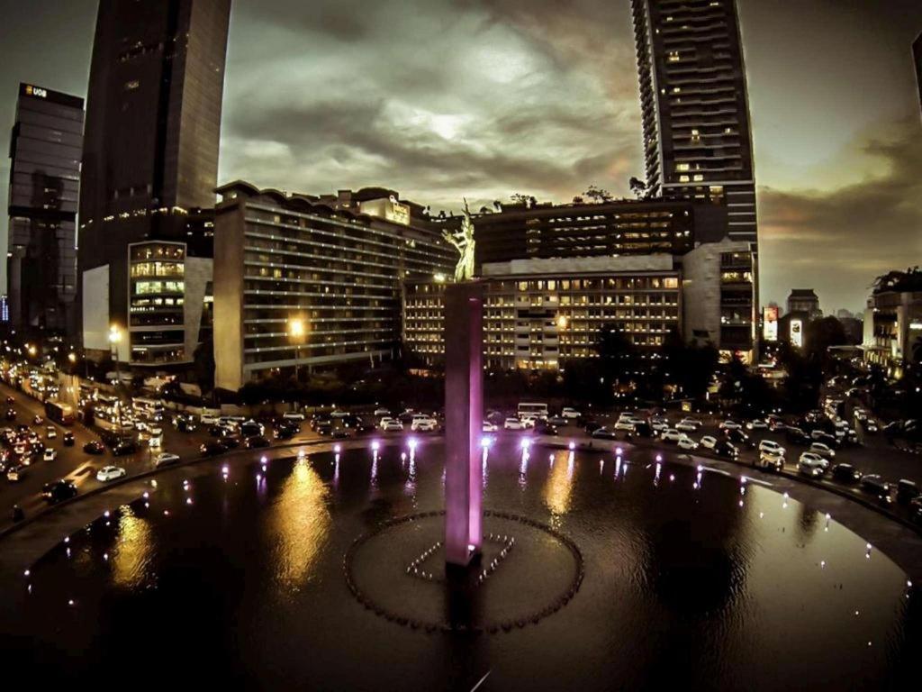 Smart Hotel Thamrin Джакарта Екстер'єр фото